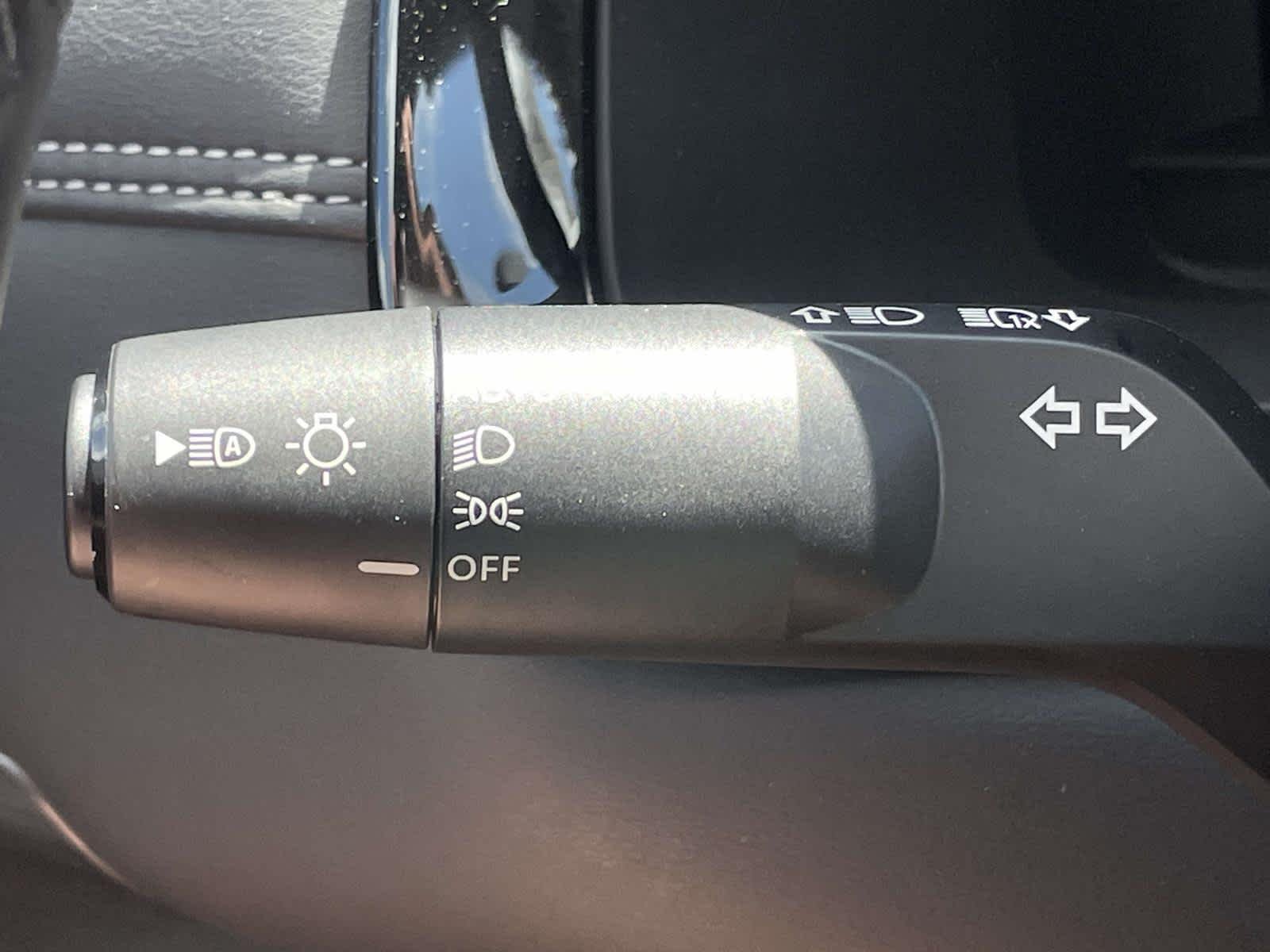 New 2026 Boulder Gray Pearl/Super Black Nissan Platinum image 34
