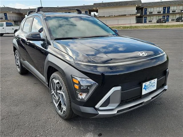 New 2026 Abyss Black Pearl Hyundai SEL Premium image 6