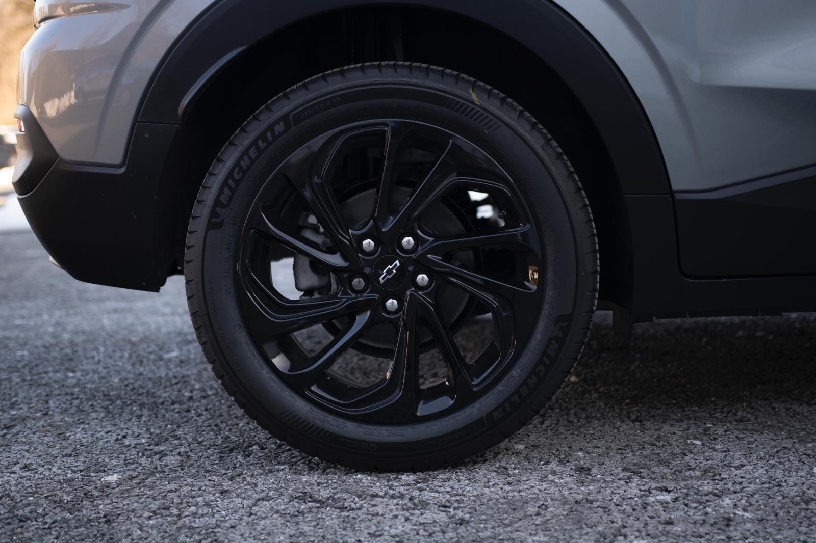 2027 Chevrolet Bolt RS - Photo 9
