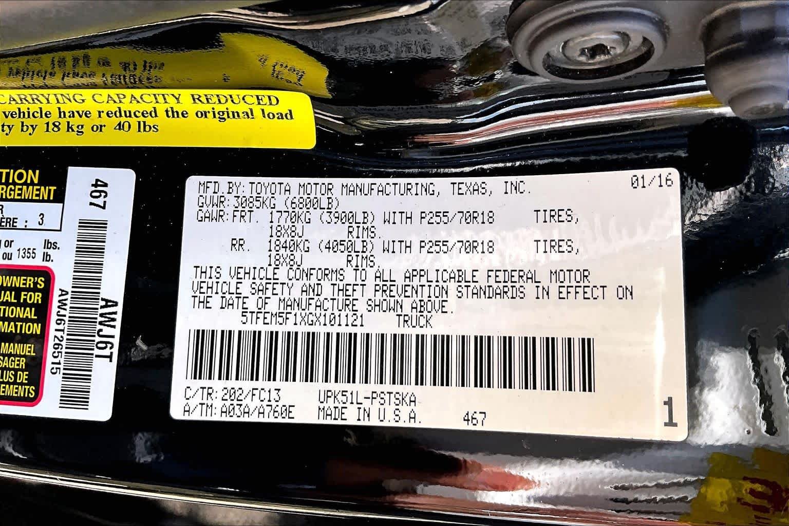 Used 2016 Black Toyota SR5 image 33