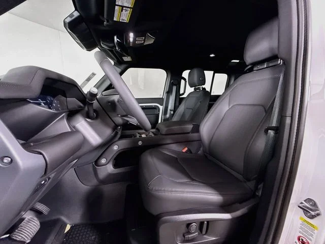 New 2026 Fuji White Land Rover S image 11