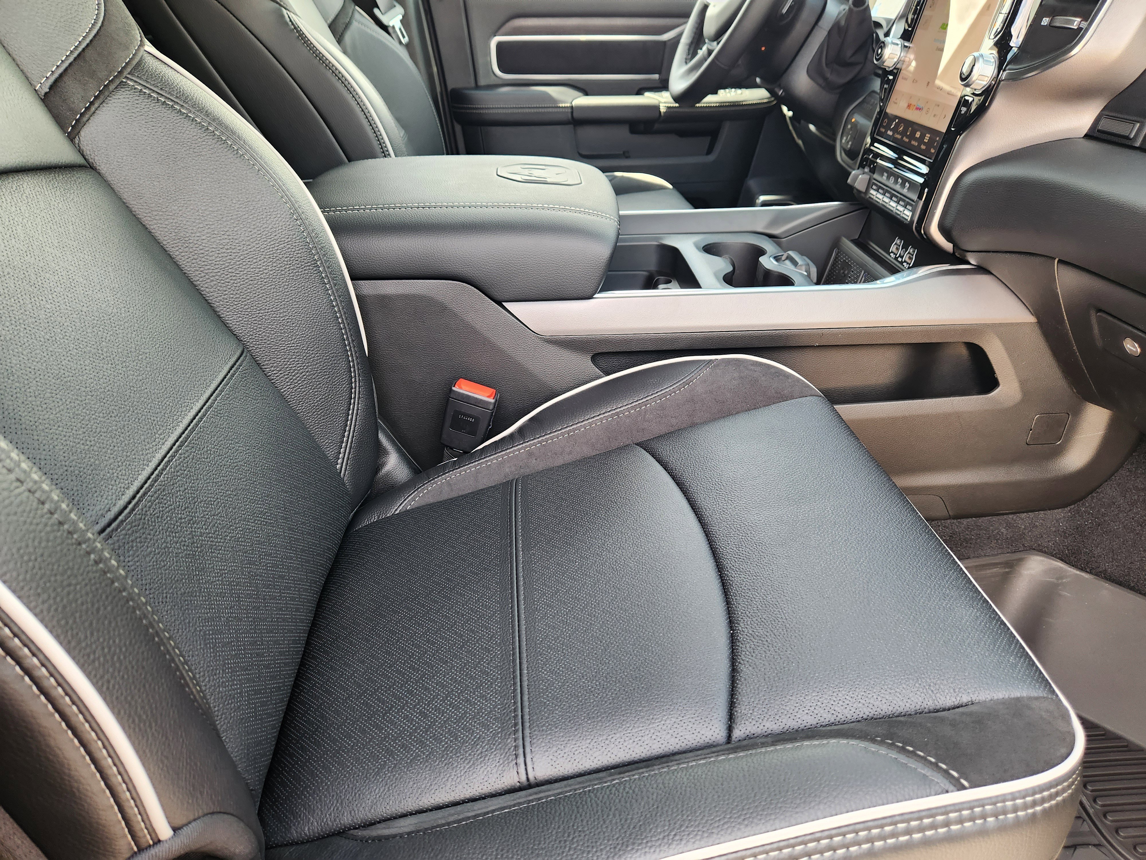 New 2026 Forged Blue Metallic Exterior Paint RAM Laramie image 14