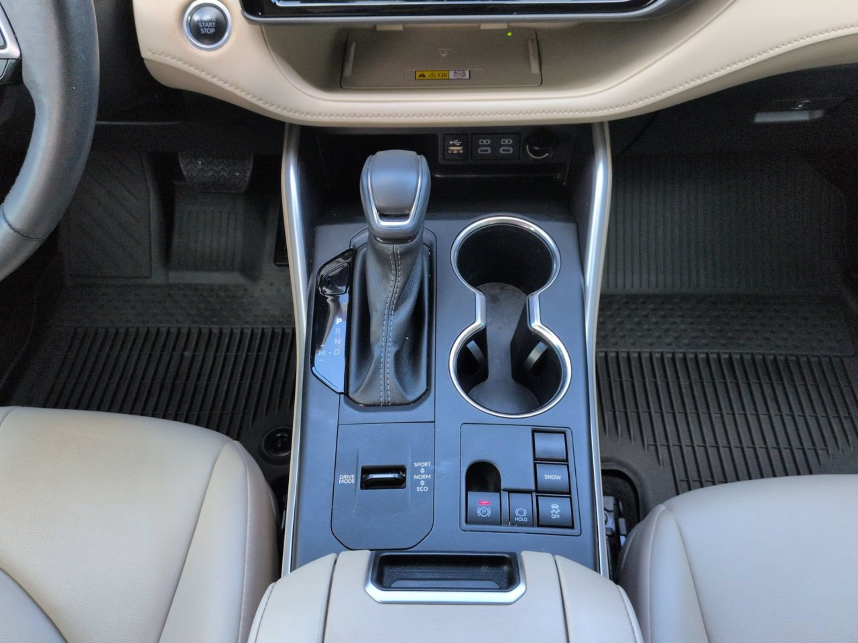 Used 2024 Pearl Toyota XLE image 24