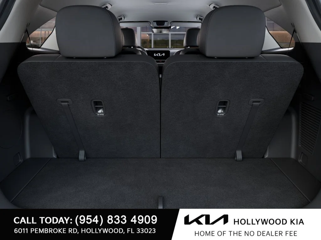 New 2026 Snow White Pearl Kia  image 19