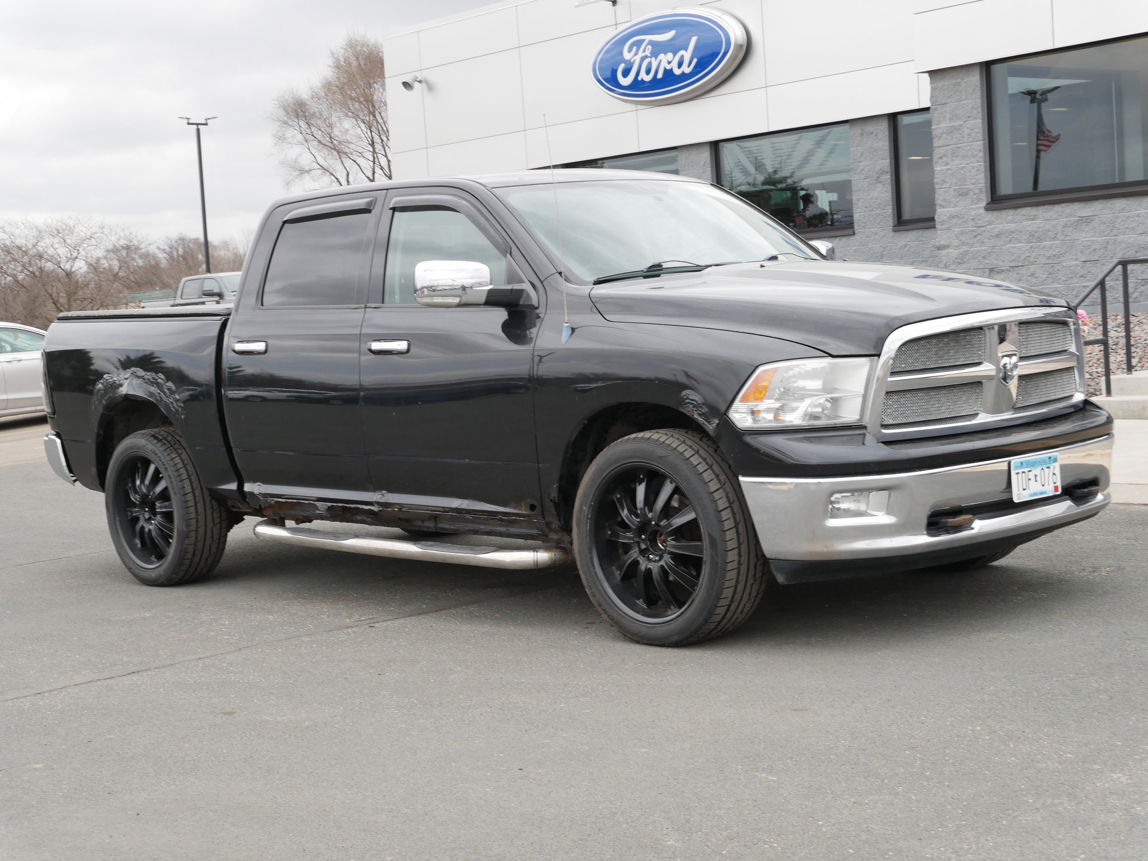 Used 2009 Dodge Ram 1500 Pickup Laramie with VIN 1D3HV13TX9S742107 for sale in Northfield, Minnesota
