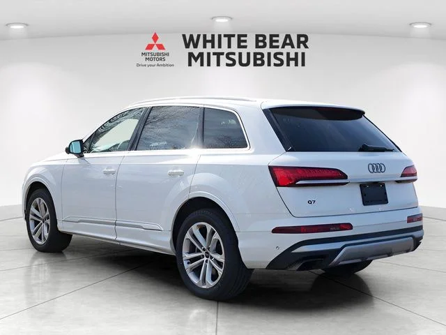 Used 2025  Audi 55 Premium Plus image 5