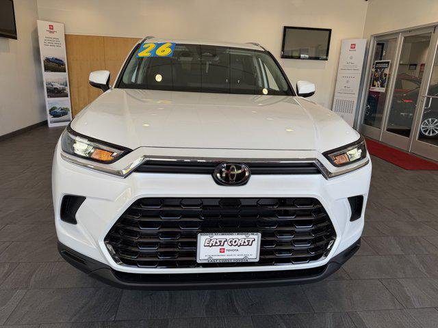 Certified Used 2026 WIND CHILL PEARL Toyota  image 68