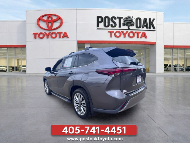 Used 2024 Gray Toyota Platinum image 4