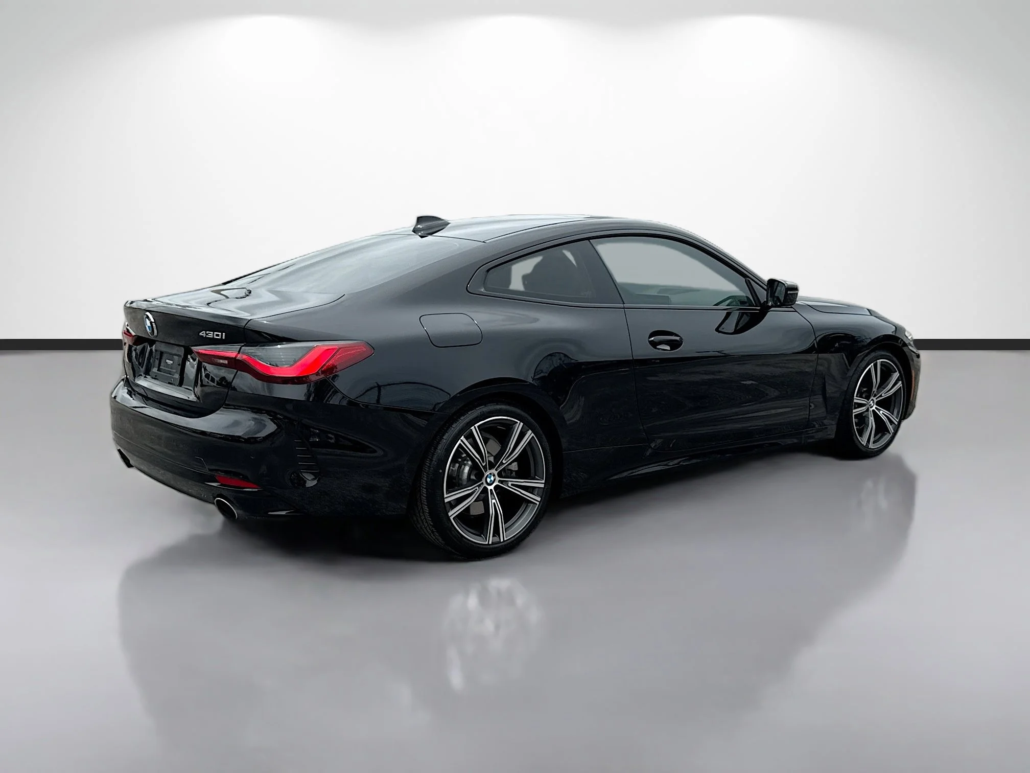 Used 2022 Jet Black BMW 430i image 3
