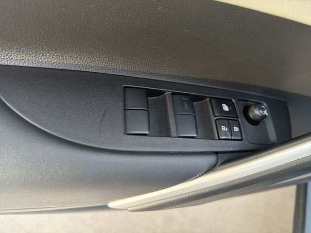 2026 Toyota Corolla Cross LE - Photo 10