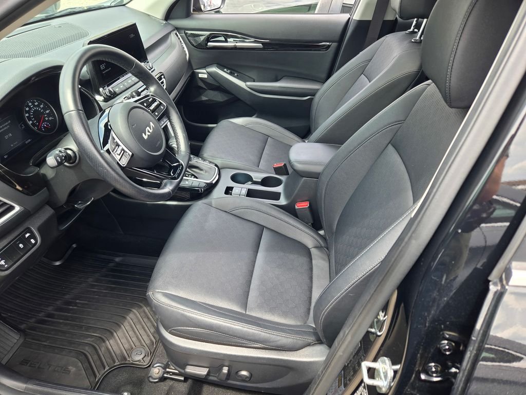 2022 Kia Seltos SX - Photo 28