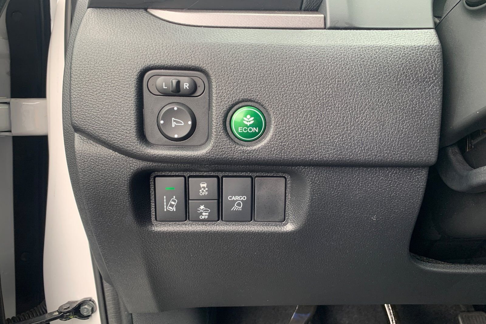 Certified Used 2025 White Honda RTL image 32