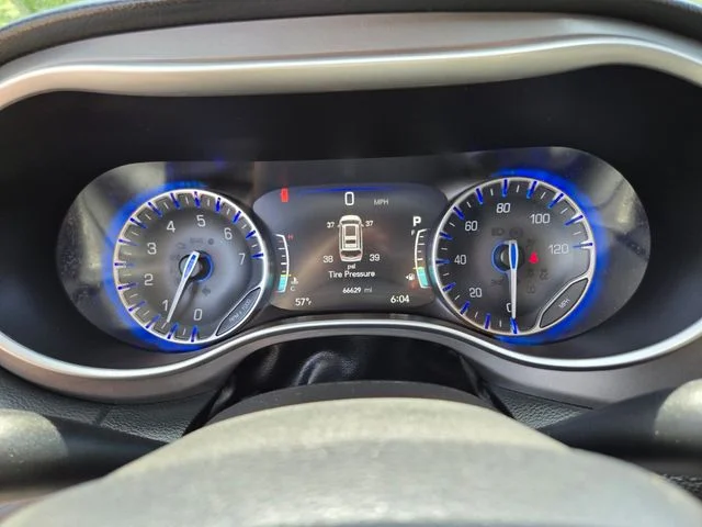 Used 2023 Gray Chrysler Touring L image 33