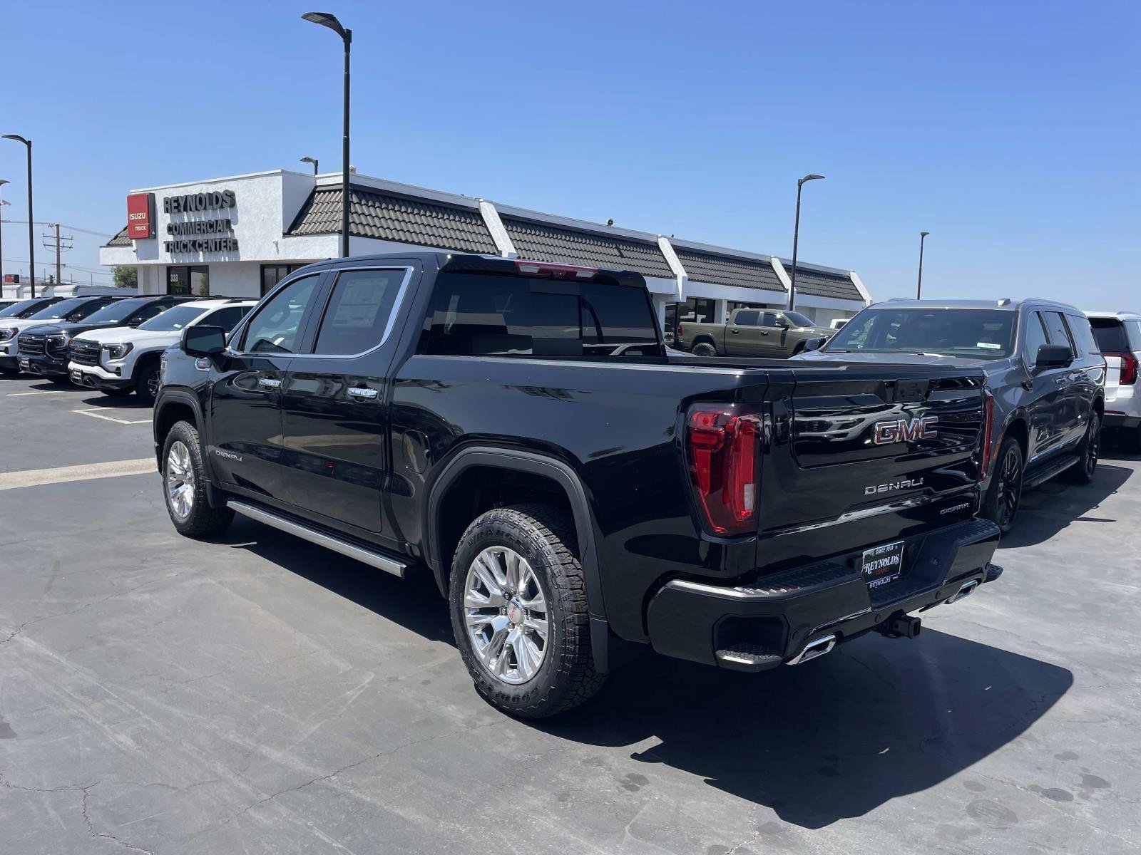 2026 GMC Sierra 1500 Denali - Photo 5