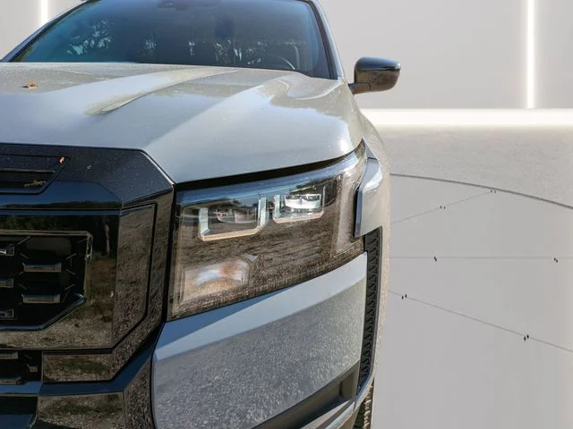 New 2026 Boulder Gray Pearl Nissan Crew Cab SV image 6
