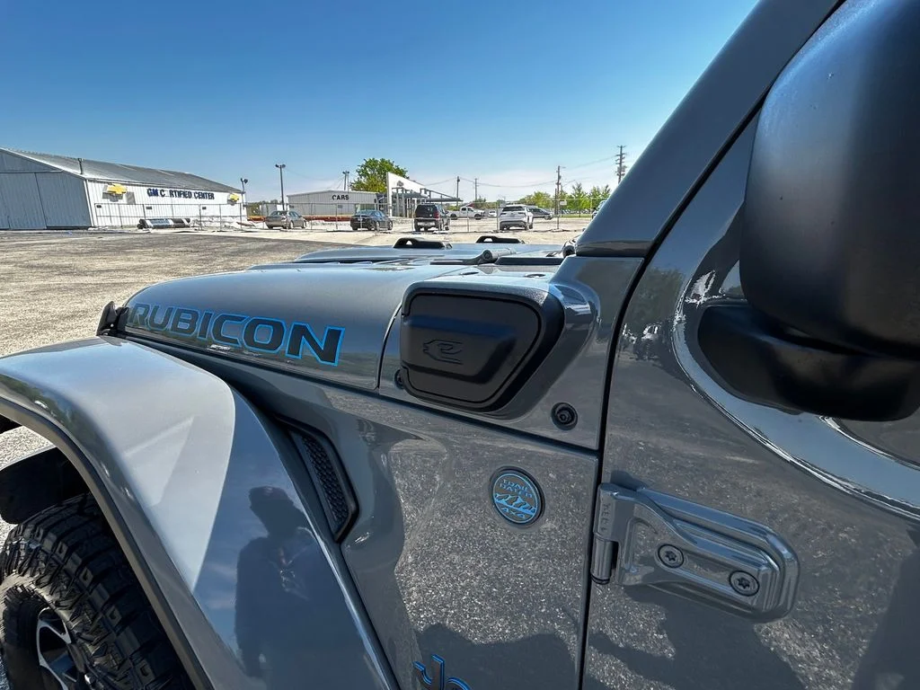Used 2023 Gray Jeep Rubicon 4xe image 33