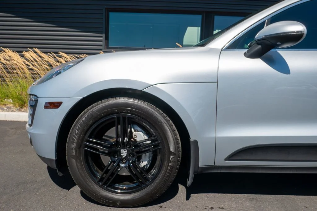 Used 2016 Silver Porsche S image 21