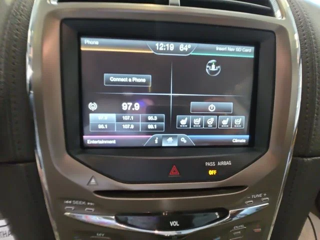 Used 2012 Gray Lincoln Base image 15