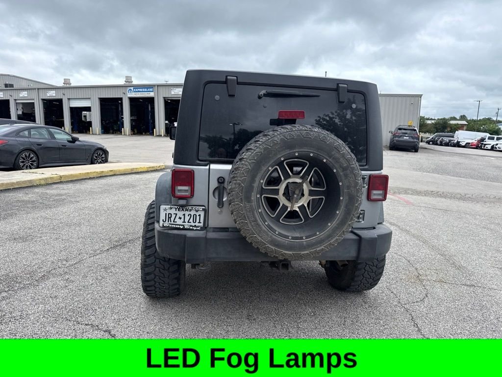 Used 2017 Silver Jeep Unlimited Sport image 15