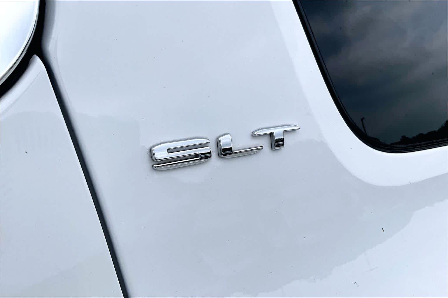 2023 GMC Acadia SLT - Photo 18