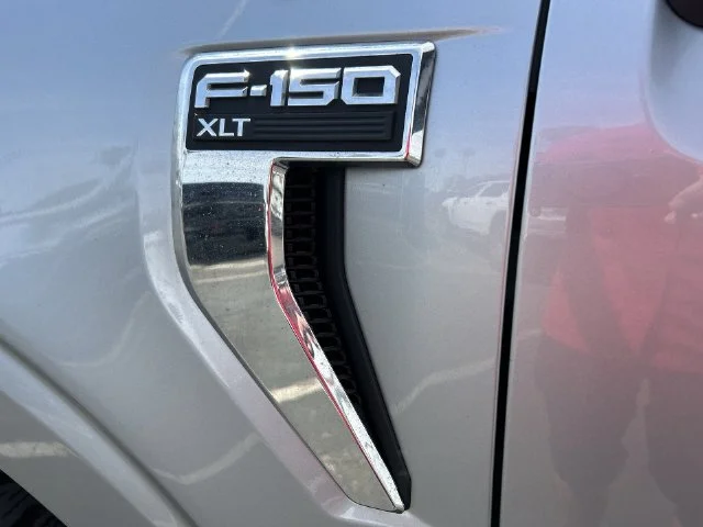 Used 2023 Silver Ford  image 32