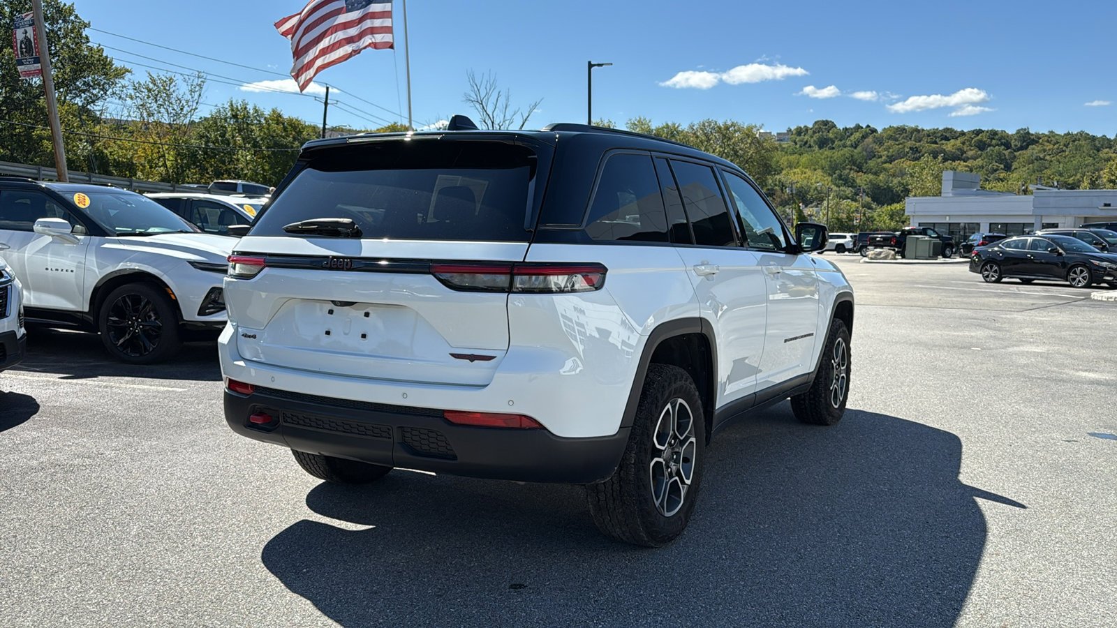 2022 Jeep Grand Cherokee Trackhawk photo 4