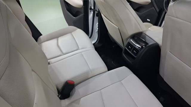 Used 2022 CRYSTAL WHITE TRICOAT Cadillac AWD Sport image 16