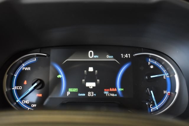 2025 Toyota RAV4 XLE - Photo 25