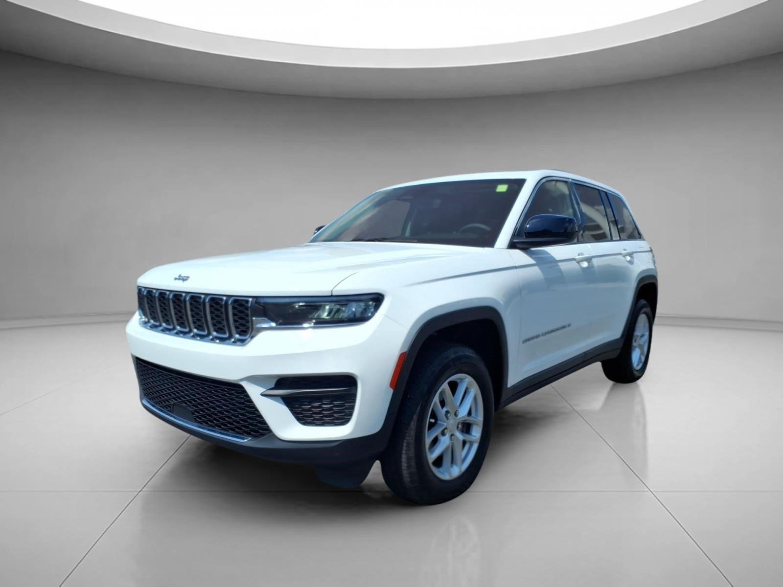2023 Jeep Grand Cherokee Laredo X