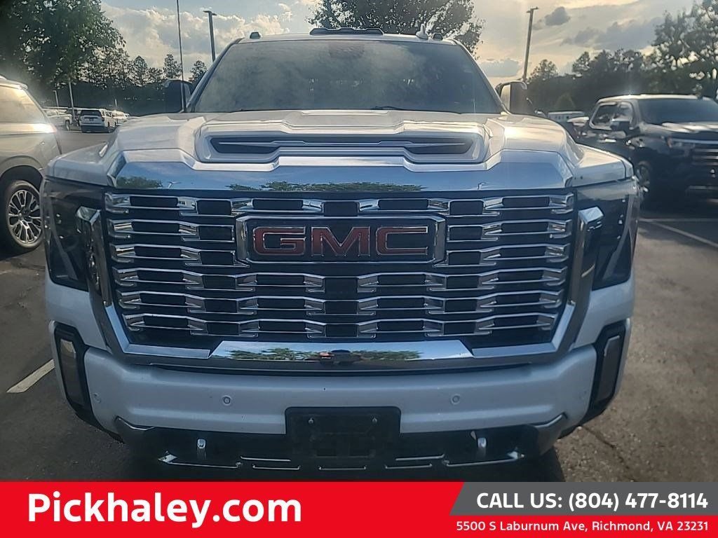 Used 2024 White GMC Denali image 1
