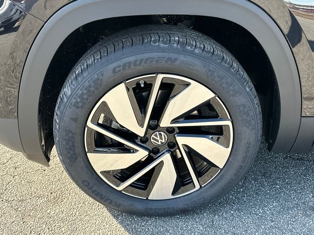 New 2026 Black Volkswagen 2.0T SE w/Technology image 11