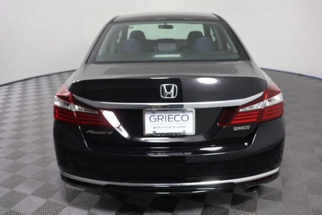 Used 2017 Black Honda LX image 7