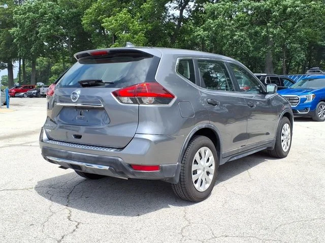 Used 2018 Gray Nissan S image 17