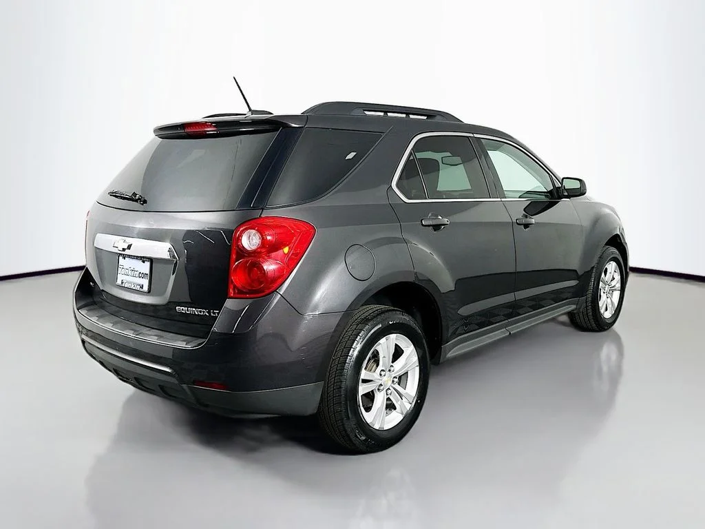 Used 2015 Tungsten Metallic Chevrolet LT image 8