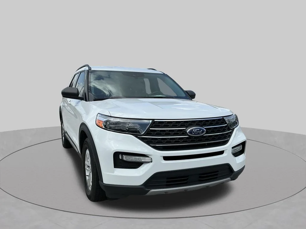 Used 2023 White Ford XLT image 9
