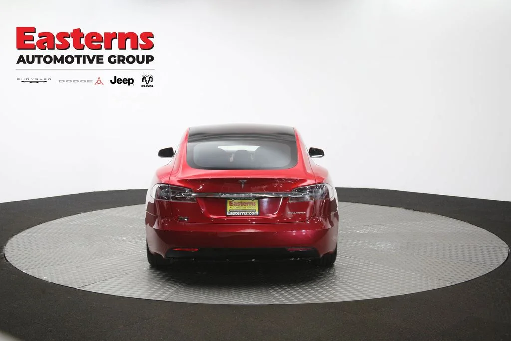 Used 2020 Red Tesla Long Range Plus image 33