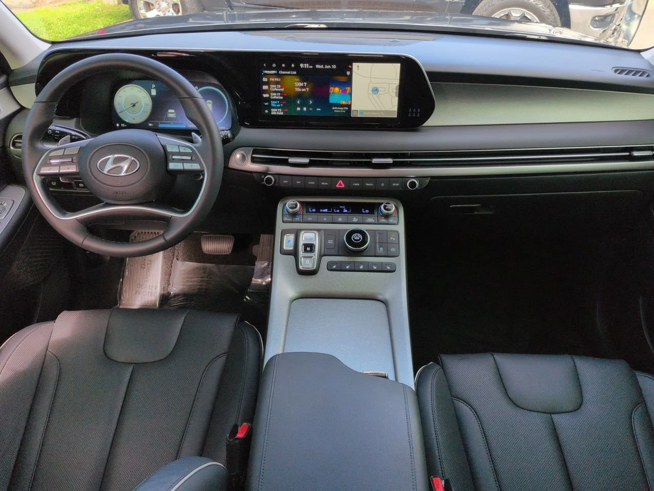 Used 2025 Gray Hyundai SEL Premium 7P image 14