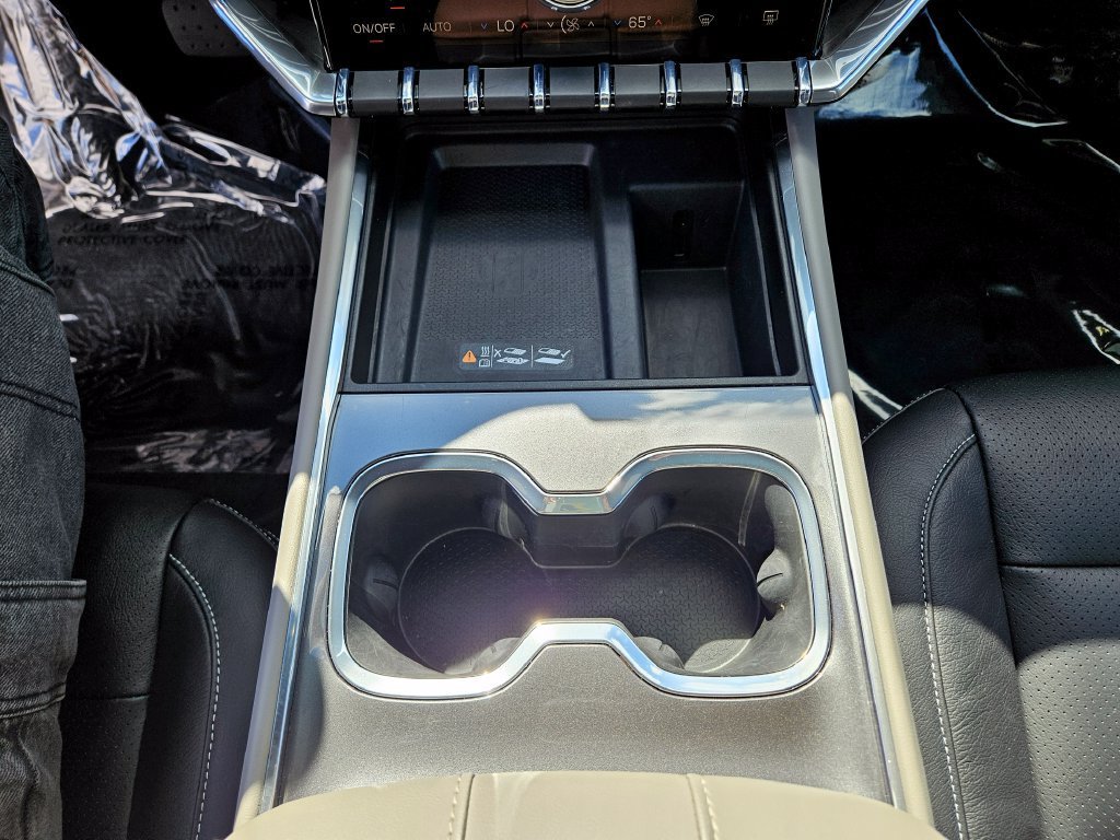 2026 GMC Acadia Elevation - Photo 24