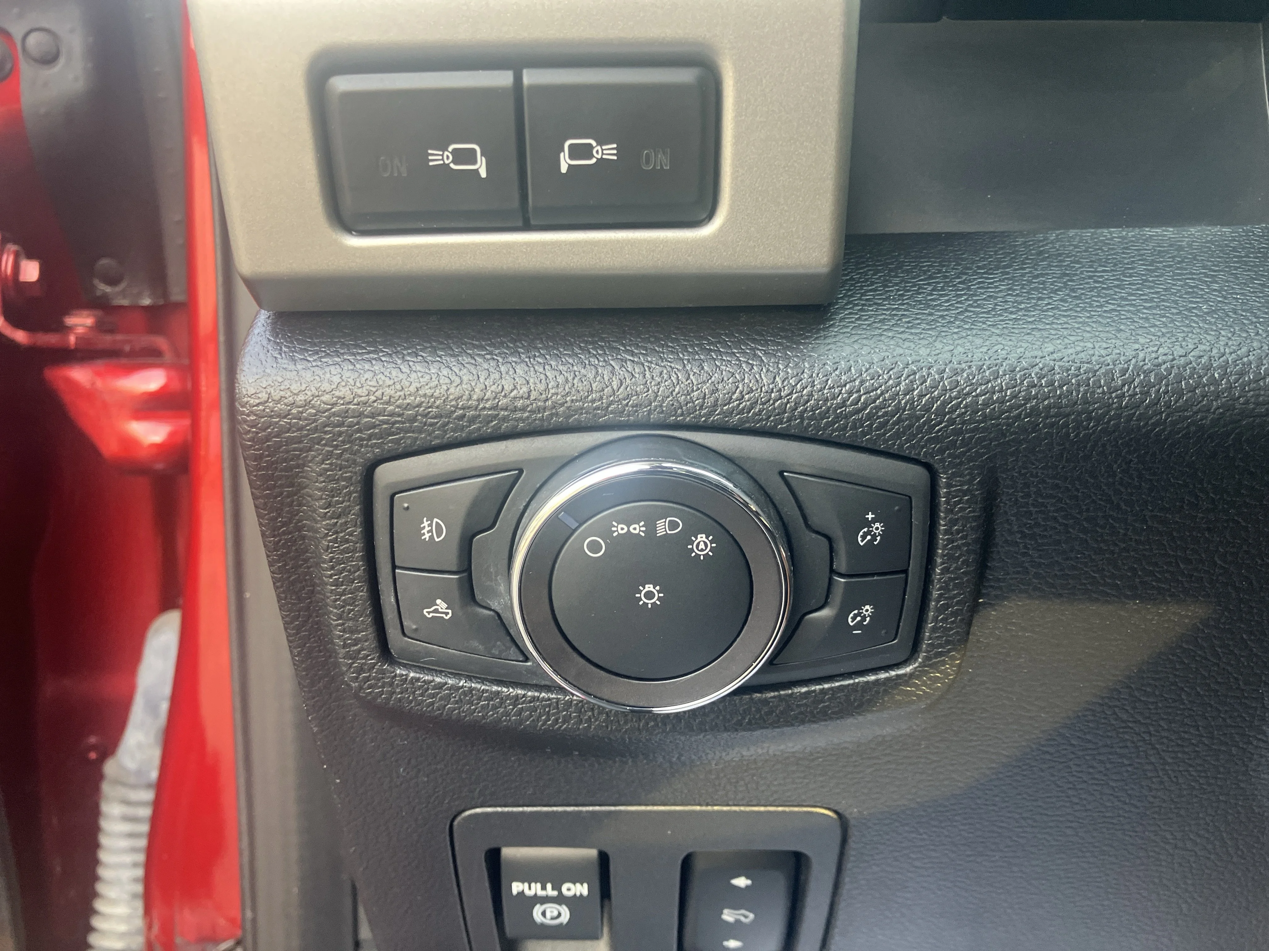 Used 2019 Red Ford LARIAT image 21