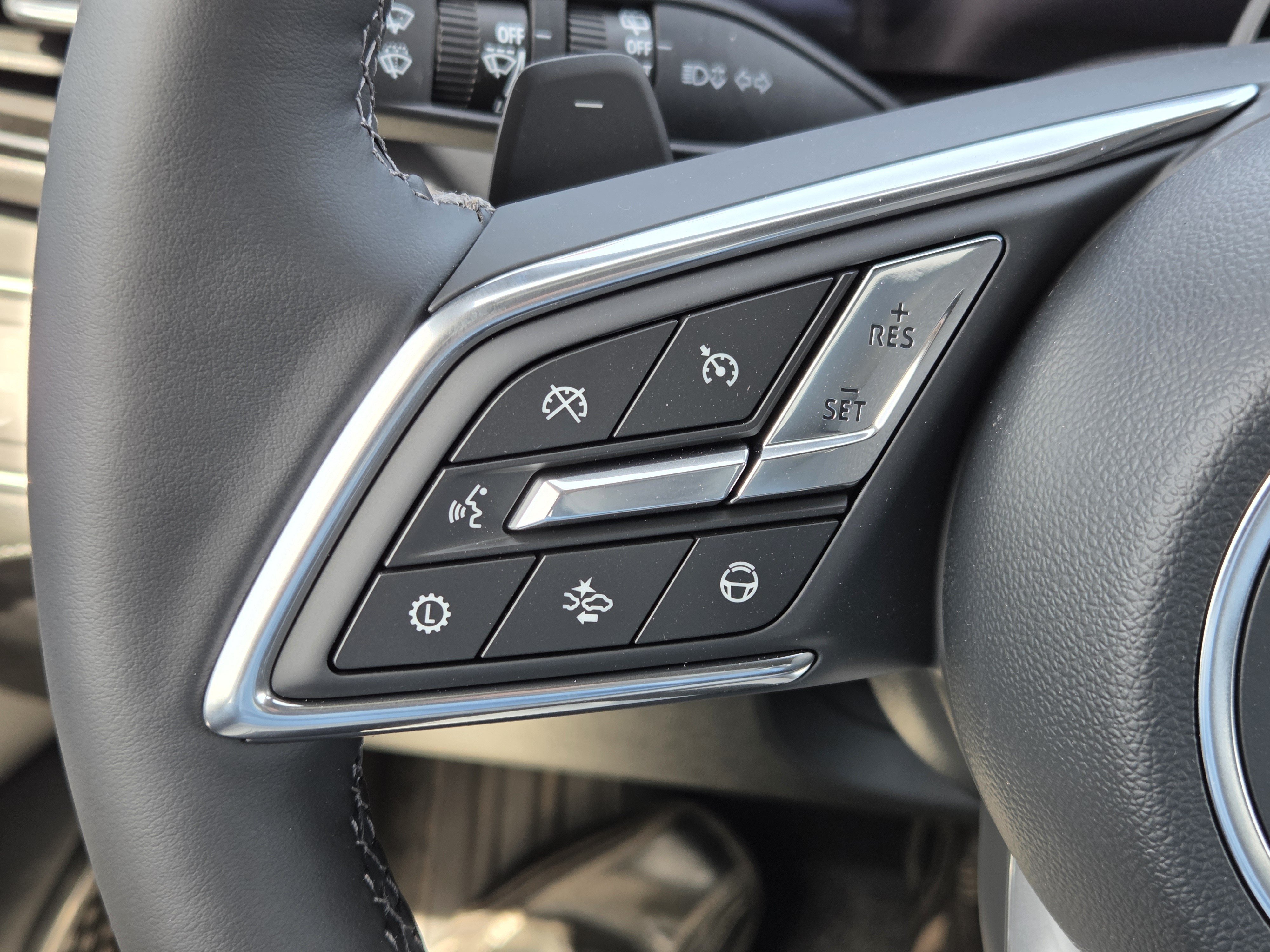 New 2026 Ebony Twilight Metallic Buick Avenir image 16