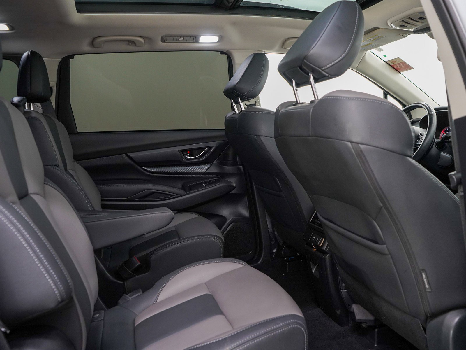 Used 2022 Ice Silver Metallic Subaru Onyx Edition image 12