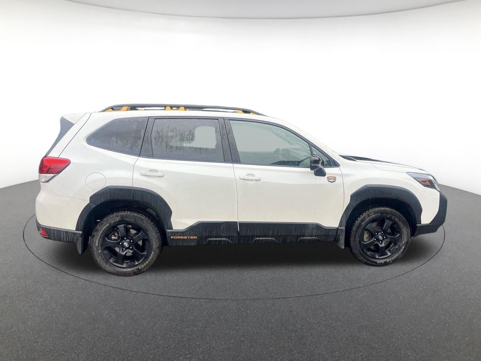 Used 2024 Crystal White Pearl Subaru Wilderness image 8
