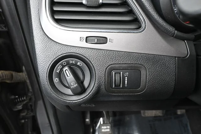 Used 2017 Gray Dodge Crossroad image 29