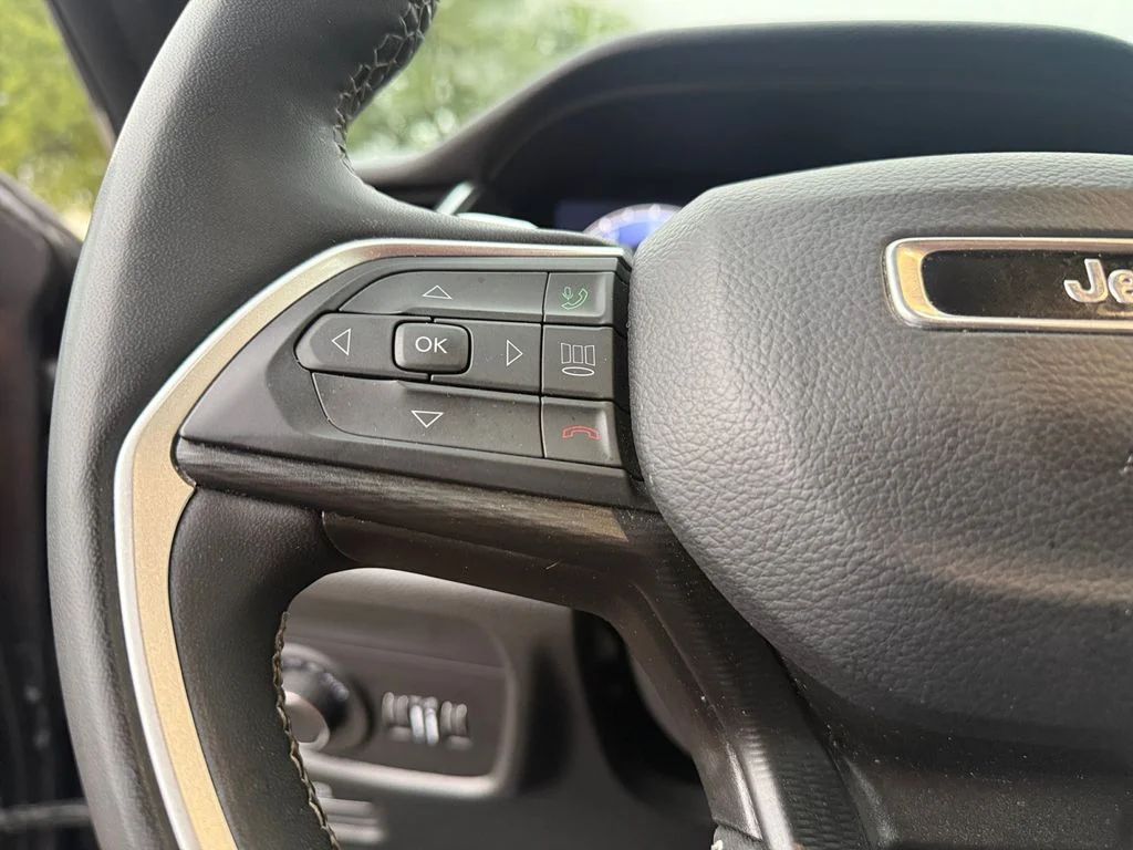 Used 2024 Gray Jeep Altitude image 24