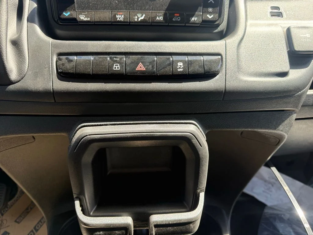 New 2026 Bright White Clear-Coat Exterior Paint RAM Low Roof image 21