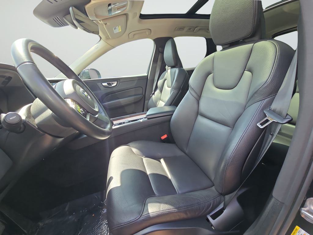 2023 Volvo XC60 Plus - Photo 10