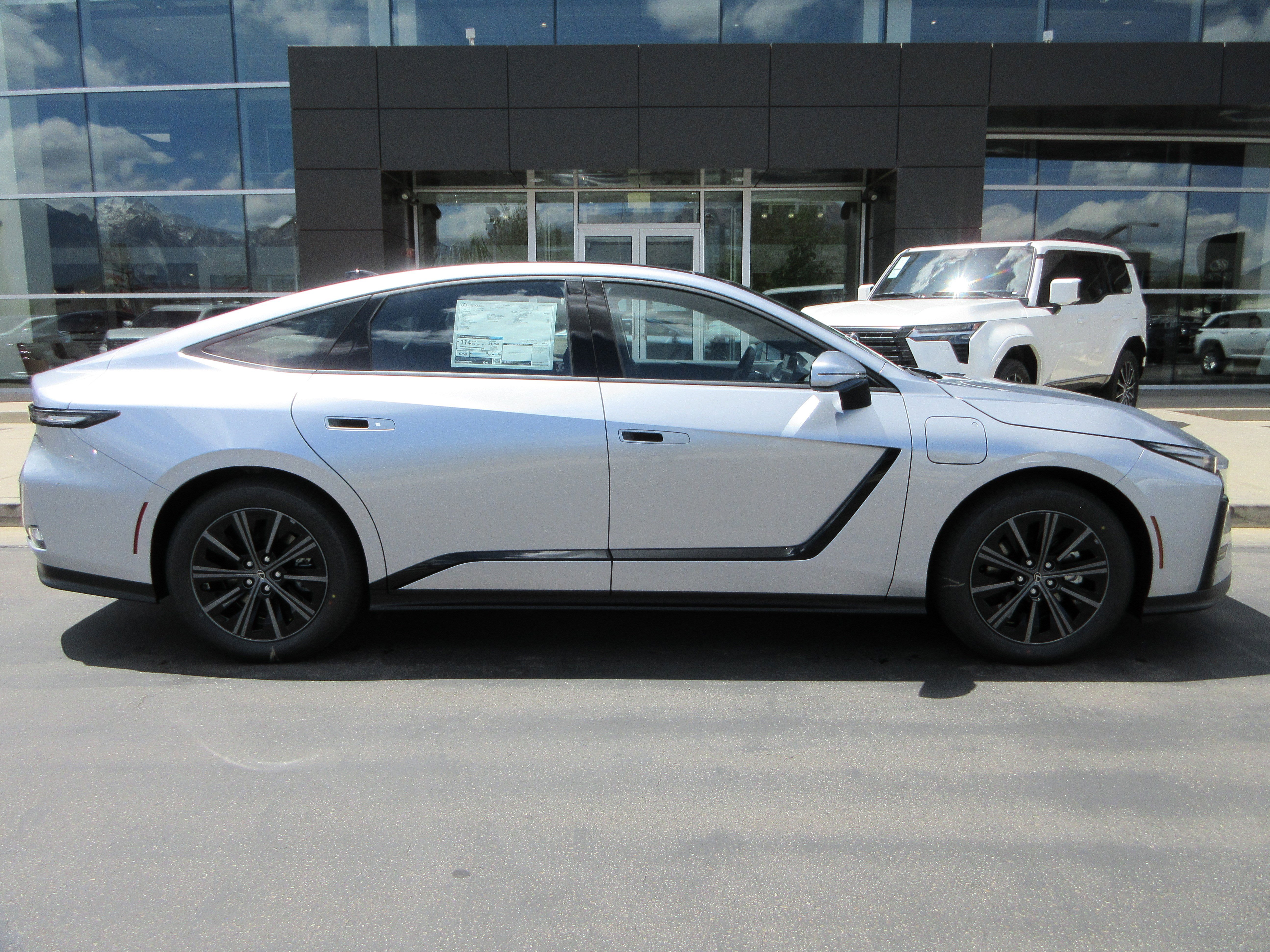 New 2026 Iridium Lexus PREMIUM AWD image 11
