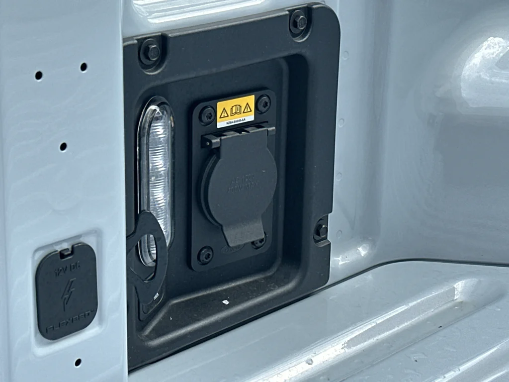 New 2026 Space White Metallic Ford XLT image 15