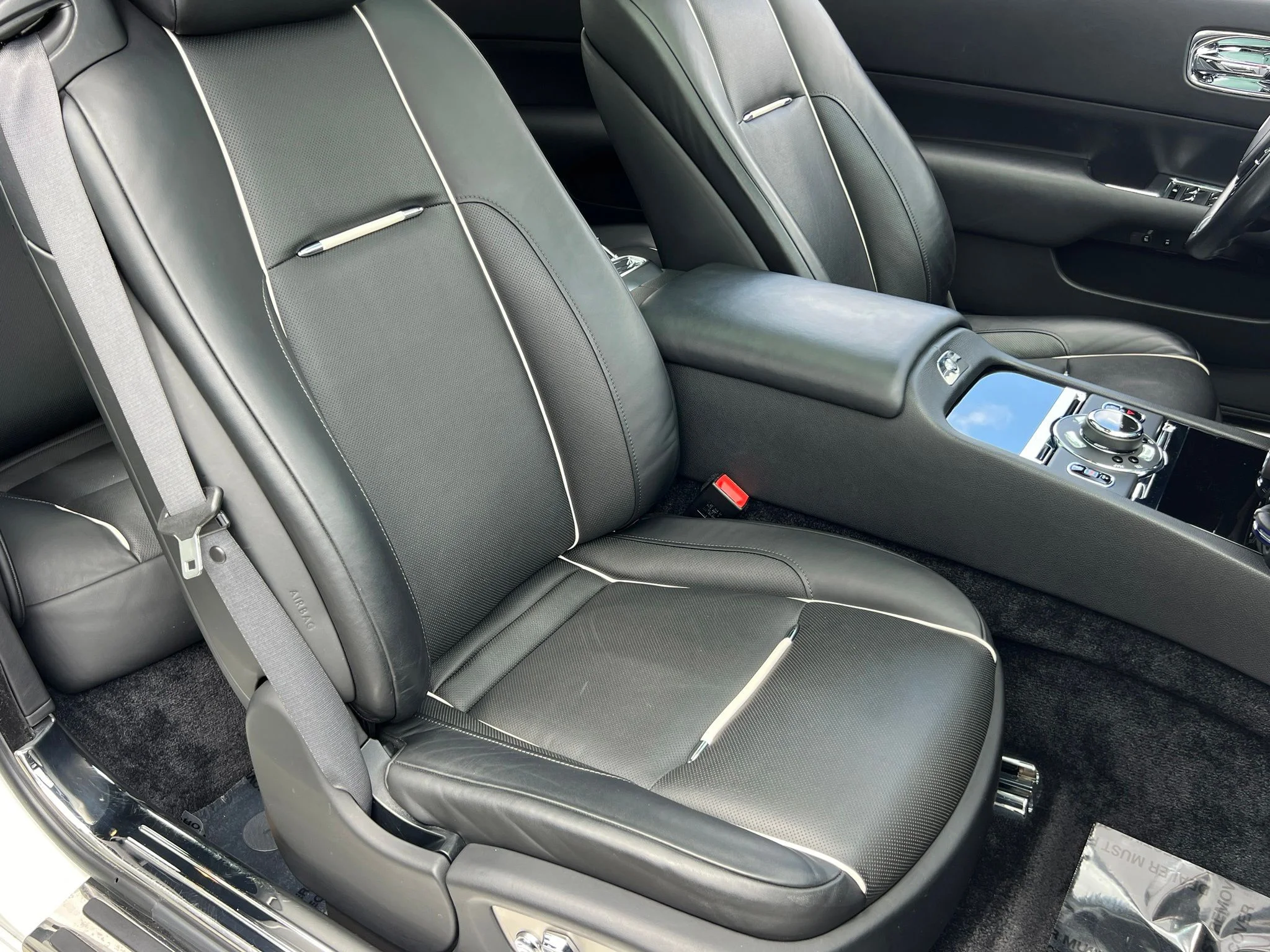 Used 2015 White Rolls-Royce Base image 17
