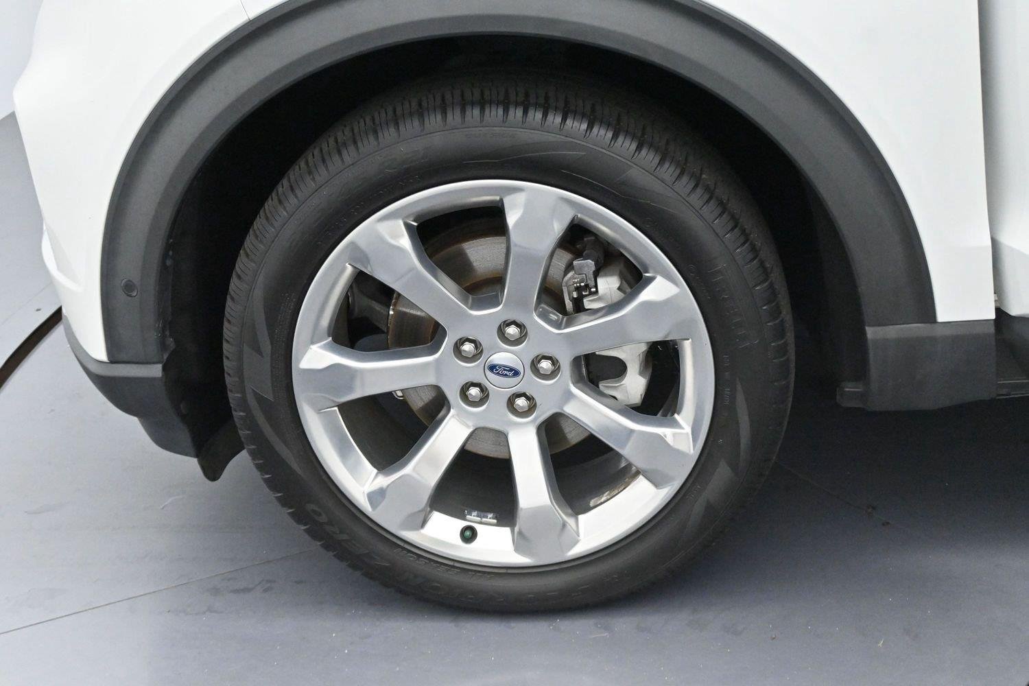 Used 2020 Star White Metallic Tri-Coat Ford Platinum image 40